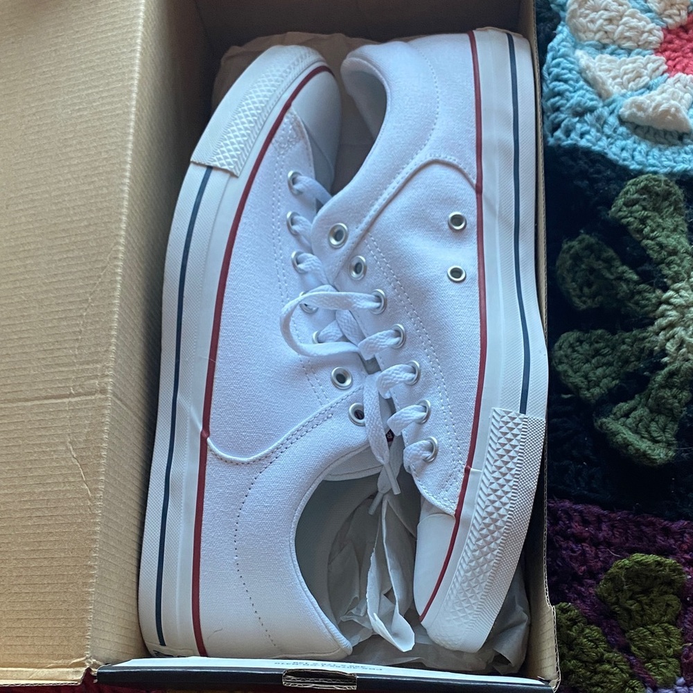 Converse Men’s Classic White Sneakers